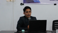 editor staff team portrait